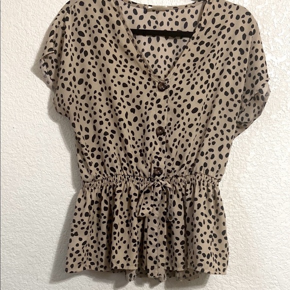 FREE KISSES SHIRT - Picture 1 of 7